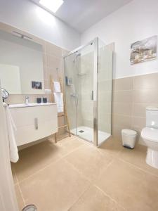 A bathroom at Villa Residencial El Guaidil
