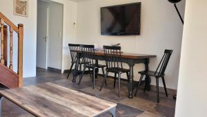 TV a/nebo společenská místnost v ubytování Villa Collioure Mar i Munt + 13 fotografií