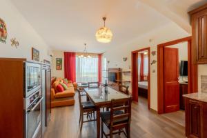 Ezüstpart Apartman By BLTN Siófok 8600 Siófok, Deák Ferenc sétány 2/C Fsz. 13. kép - 2