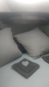 Voodi või voodid majutusasutuse nuit sur un voilier toas