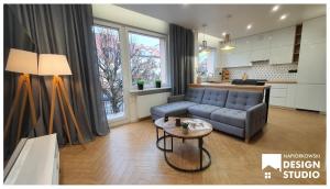 Kuchyňa alebo kuchynka v ubytovaní APARTAMENT ODRODZENIA 14