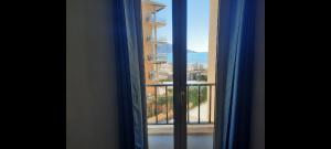 Balkón alebo terasa v ubytovaní Castell Joncar,30 M de la playa, 1era linea de mar, vista al mar