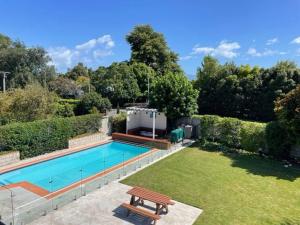 Kolam renang di atau dekat dengan Summer Retreat - Blenheim Holiday Home
