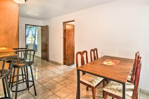 Фотография из галереи Tropical Oasis Bay Views about 2 Mi to Playa Sardinas в Кулебре +18 фотографий