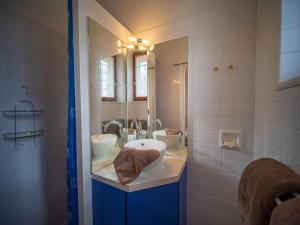Ένα μπάνιο στο By les Climats - Gîte du Tacot - Gevrey-Chambertin