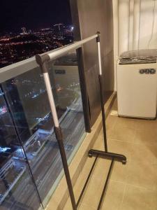 Balkón nebo terasa v ubytování Symphony Tower Netflix 高贵环境和安静舒适20分钟到 KL