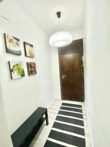 Zdjęcie z galerii obiektu Piramides 1 Apartment w Madrycie