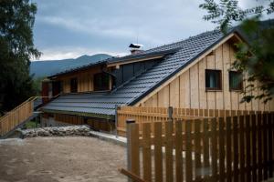 Nespecifikovaný výhled na hory nebo výhled na hory při pohledu z apartmánu