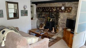 Gallery image of Cosy Nook thatched cottage with Exmoor views in North Molton +46 photos