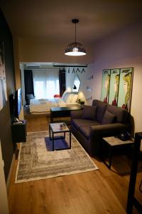 A seating area at Urban Living 4