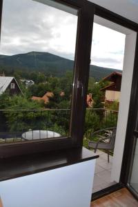 Výhľad na hory alebo výhľad na hory priamo z dovolenkového domu