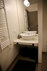 A bathroom at Urban Living 4