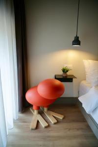 A bed or beds in a room at Urban Living 4