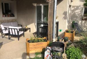 Vonkajšia záhrada v ubytovaní Gîte les voisins de la campagne