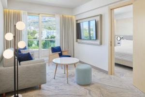 Postel nebo postele na pokoji v ubytování Le Meridien Lav Split
