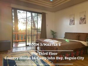 Fotografie z fotogalerie ubytování The 3rd Floor Lot 16 Country Estates inside Camp John Hay- with view v destinaci Baguio
