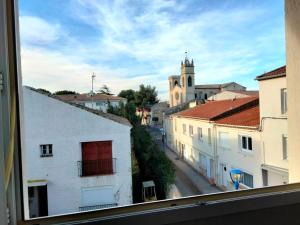 Výhľad na mesto Balaruc-les-Bains alebo výhľad na mesto priamo z apartmánu