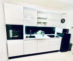 A kitchen or kitchenette at Loft Terracina