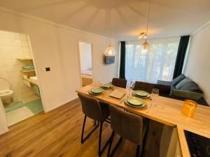 Fotografia z galérie ubytovania Kazinczy Deluxe Apartment v destinácii Balatonalmádi