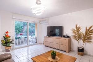 Zdjęcie z galerii obiektu Location appartement 3 étoiles - 2 personnes w mieście Le Pradet