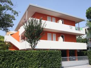 Kép Renewed three-room apartment close to the beach szállásáról Bibionéban a galériában
