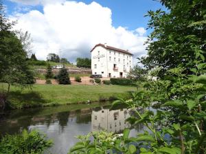 Gallery image of Hôtel l'Annexe in Moux-en-Morvan