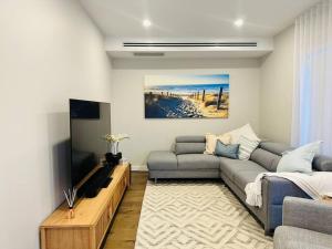 Televisyen dan/atau pusat hiburan di Grantville’s Grand Getaway