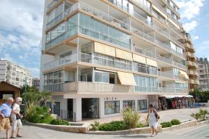 Budynek, w którym mieści się apartament
