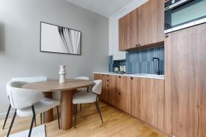 Zdjęcie z galerii obiektu MyKeypers - Luxury Design Flat 4P - République w Paryżu +15 zdjęć