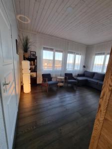 Posezení v ubytování Houseboat "Upes Nams"