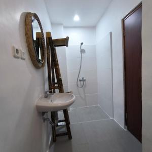 Foto sihtkohas Lajor asuva majutusasutuse Roots Hotel Senggigi galeriist