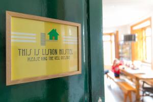 Certifikát, hodnocení, plakát nebo jiný dokument vystavený v ubytování This Is Lisbon Hostel