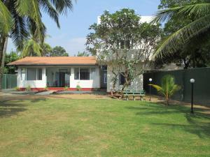 Afbeelding uit fotogalerij van Villa Whispering Shells in Kalutara