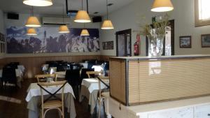 Un restaurante o sitio para comer en Guilleumes Montserrat