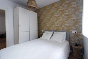 Postel nebo postele na pokoji v ubytování MyHouseSpain - Apartamento nuevo en Cimadevilla, Casco Antiguo