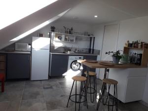 Kuchnia lub aneks kuchenny w obiekcie VUE SUR LES ETOILES - STAYHOME - Appart 7