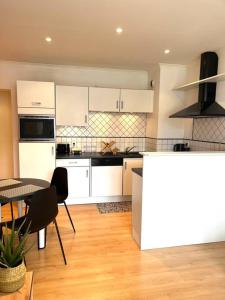 Fotografia z galérie ubytovania Appartement et parking au centre d'Argeles Gazost v destinácii Argelès-Gazost + 1 fotografia