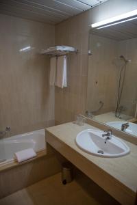 Ένα μπάνιο στο Hotel Regua Douro