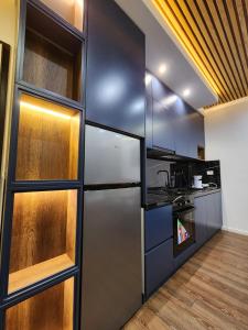 Photo de la galerie de l'établissement Marina Beach Apartment 3, à Vlorë