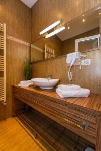 Een badkamer bij Central Park Residence
