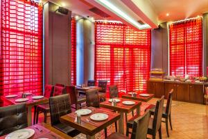Posedenie v ubytovaní Egnatia Hotel