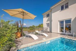 Πισίνα στο ή κοντά στο Villa Kapelica Labin