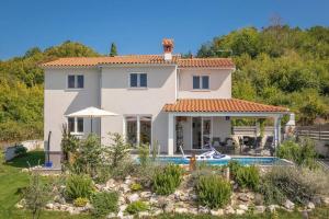 Πισίνα στο ή κοντά στο Villa Kapelica Labin