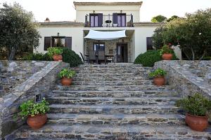 A garden outside Danai villa