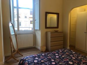 A bed or beds in a room at Amor Fati