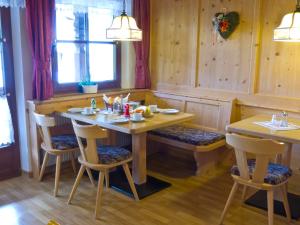 Posezení v ubytování Haus Dorfplatz + 23 fotografií