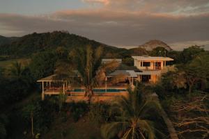 Fotografie z fotogalerie ubytování Salvatierra Beachfront Hotel v destinaci Puerto Coyote