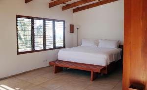 Fotografie z fotogalerie ubytování Salvatierra Beachfront Hotel v destinaci Puerto Coyote