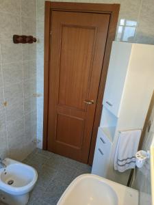 Ein Badezimmer in der Unterkunft Apartamento Davoli Marina