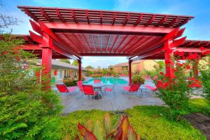 Zahrada ubytování OU Sooner, Pool & Gym, BBQ, Netflix, 100mb Internet, LG Washer & Dryer, Close to OU!